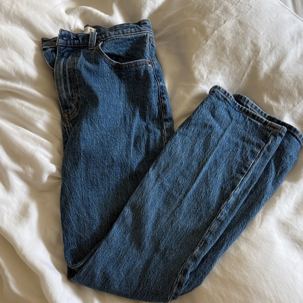 Abercrombie 90s Straight Ultra High Rise